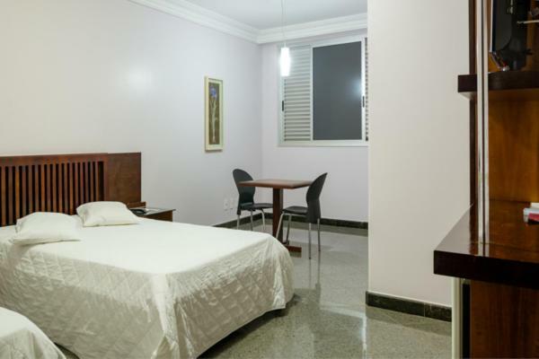 Lindoya Hotel Catalão Esterno foto